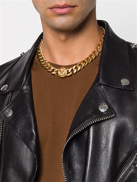 versace kette.|farfetch Versace pendants.